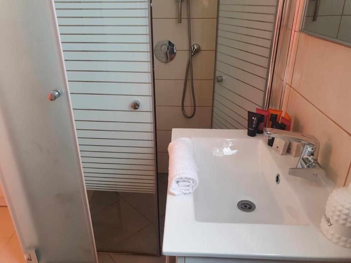 Viktoria Apartment เอลัต ภายนอก รูปภาพ